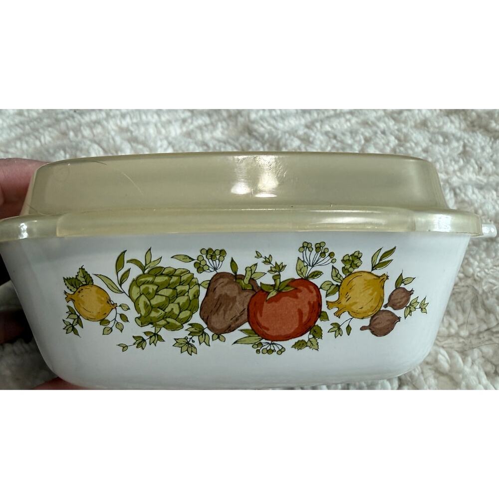 Vintage Corning Spice of Life P-41 -B‎ 1 3/4 Cup Casserole Dish with Plastic Lid